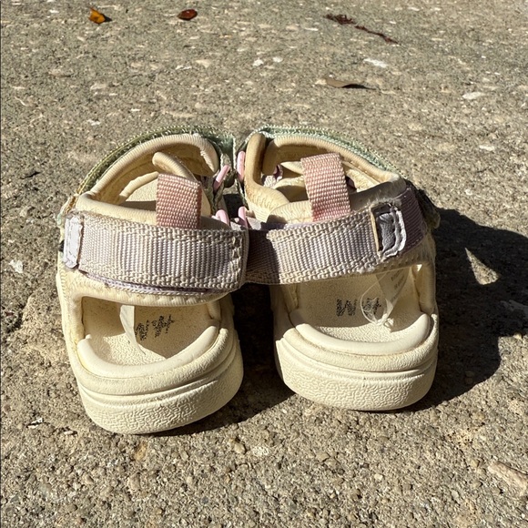 Multi-Color Sandals - Picture 2 of 4